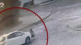 „Stăpânul lumii”, arestat preventiv! Bărbatul care a tâlhărit o femeie din Sectorul 1 a fost adus la locul faptei